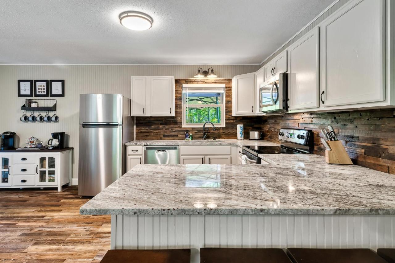 Mountain View Lodge: Pigeon Forge Retreat with Future Hot Tub Exterior photo